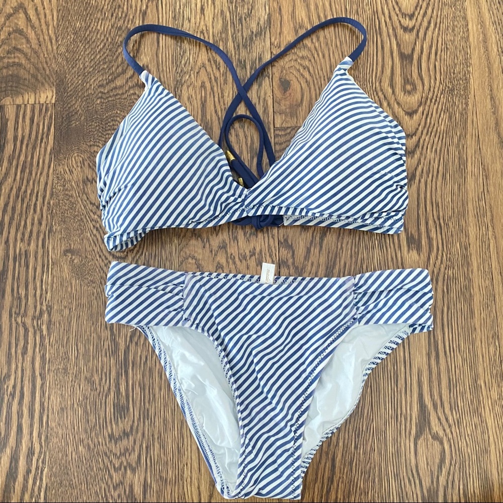 Helenn Jon Bikini
